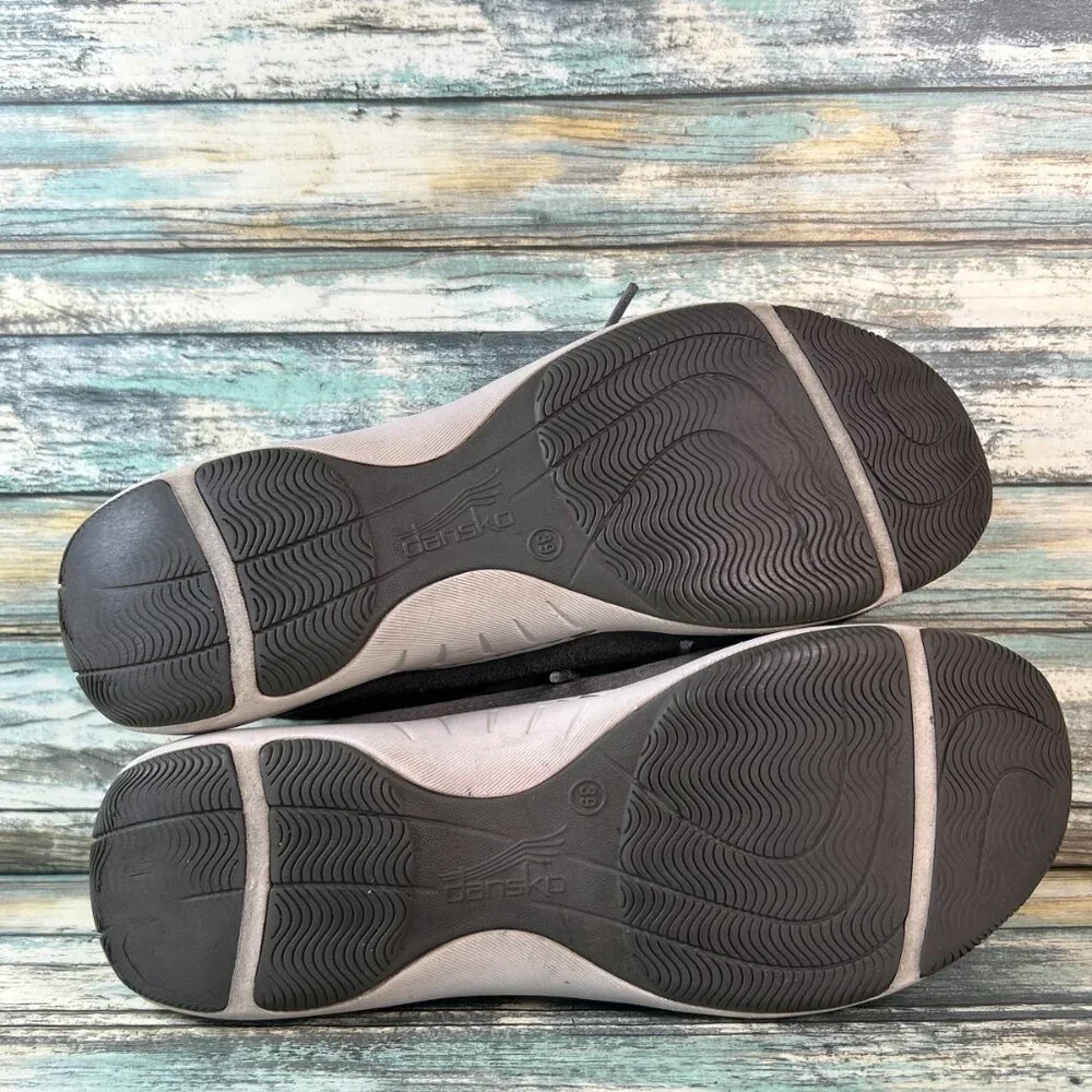 Dansko Sneakers Womens Harmony Size 8.5-9 Gray Suede Casual Shoes Comort Walking